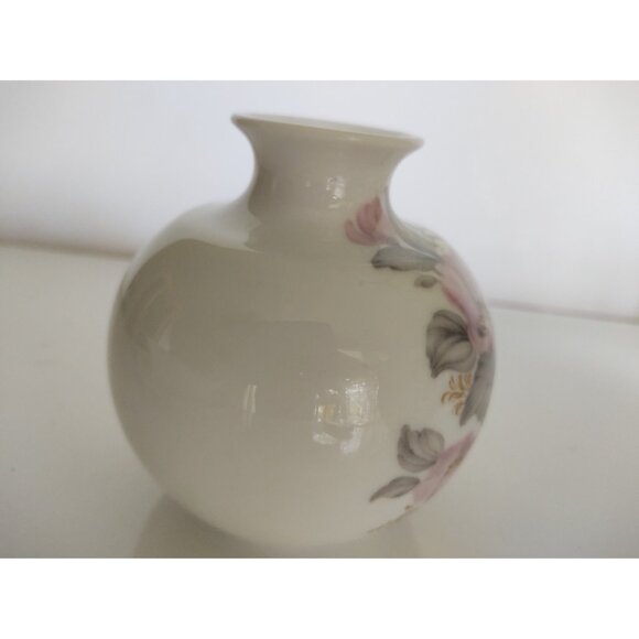 Vintage Cream Pitcher Trentham Pattern by Wedgwood England 5" Tall - Picture 13 of 16